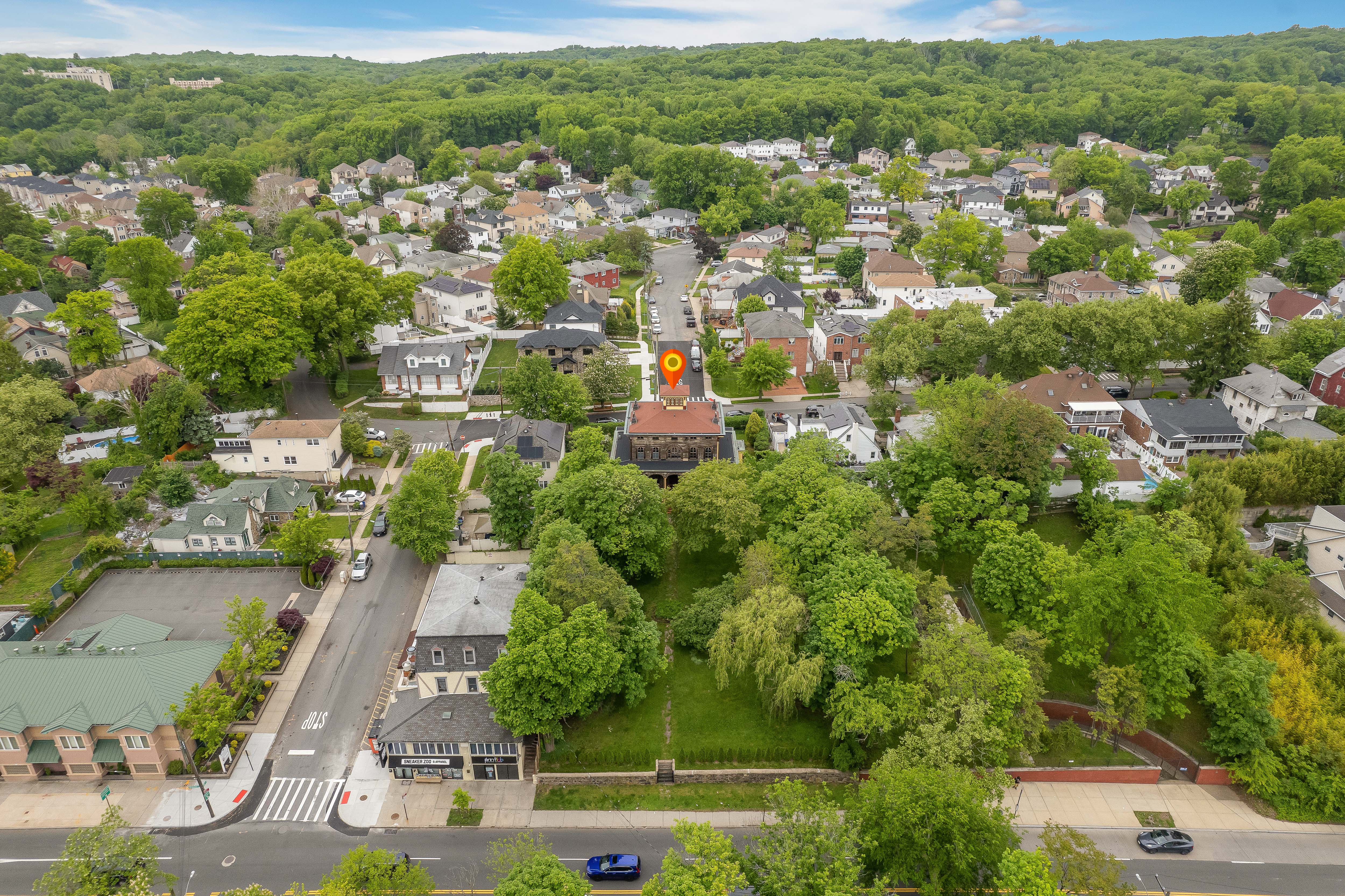 Neighborhood context aerial